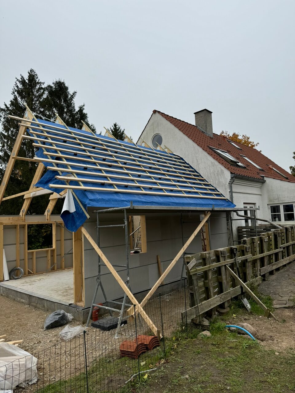 Tilbygning under opførelse